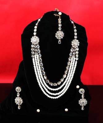 White Kundan Necklace Sets 7