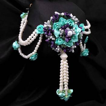 Green hair-accessories 1