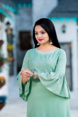 Green resham embroidery rayon salwar 3