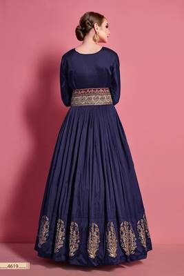 Navy-blue embroidered silk semi stitched lehenga 2