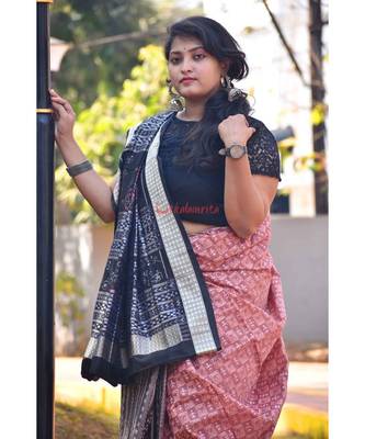 Peach Elephants And Tribals Saree 1