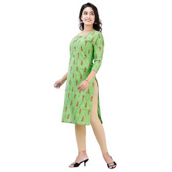 Green plain cotton kurtas-and-kurtis 4