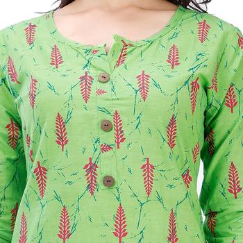 Green plain cotton kurtas-and-kurtis 5
