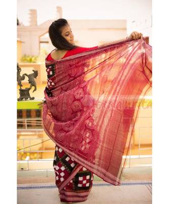 Kuthi Red Black White Sambalpuri Pasapali Cotton Saree 2