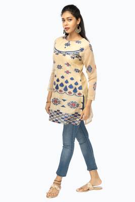 beige chanderi 3/4th sleeves solid women kurta 3
