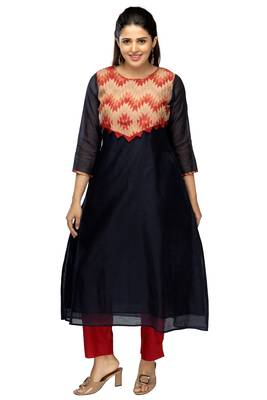 Red chanderi 3/4th sleeves solid women kurta with pant 1