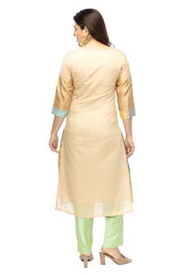 Green chanderi 3/4th sleeves solid women kurta with pant 4