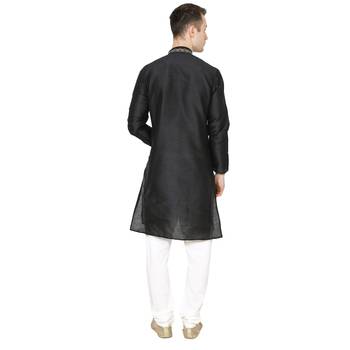 Royal Kurta Men's Jacquard Silk Embroidered Kurta Pyjama 3