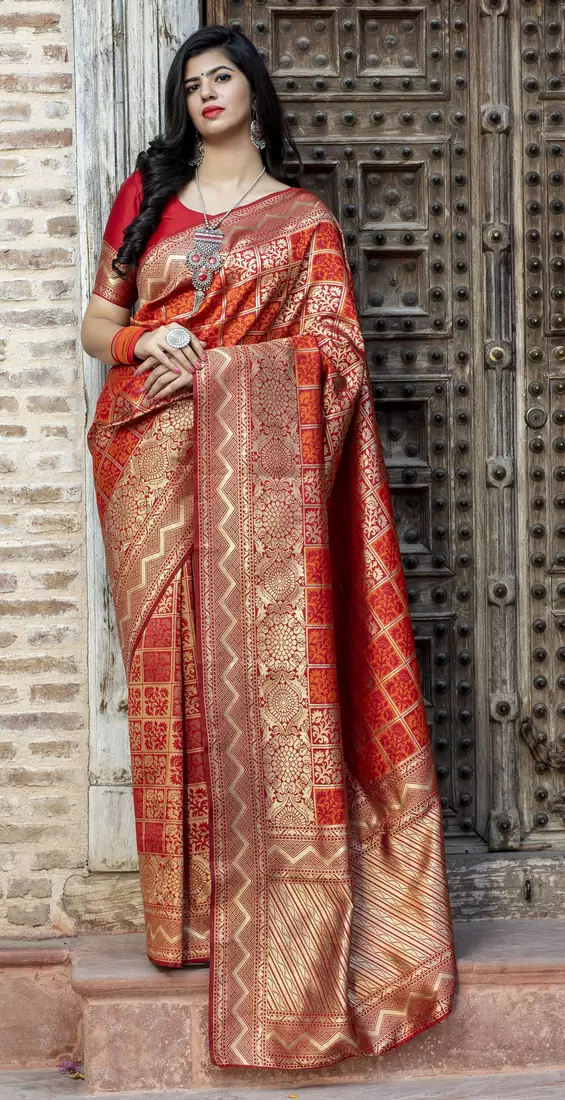 Red Banarasi Weaving Silk Traditional Rajwadi saree