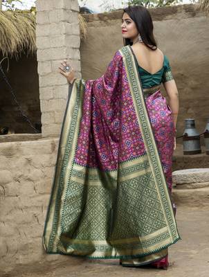Colorful Rani pink Woven Silk Patola bengali saree 4
