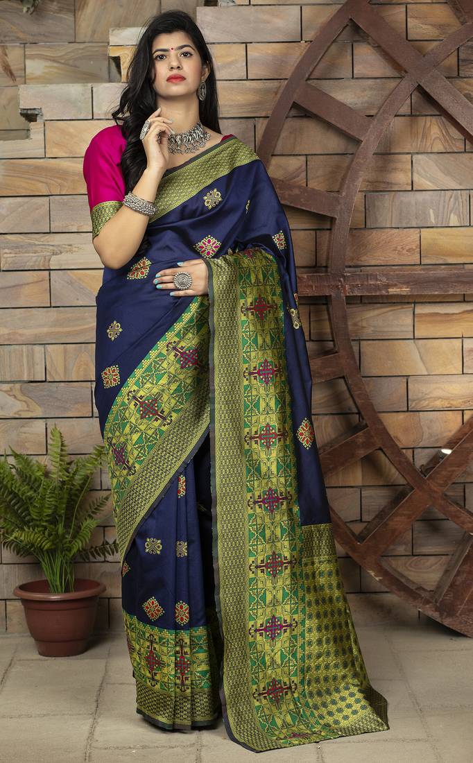 Navy blue Banarasi Weaving Silk Traditional Saree