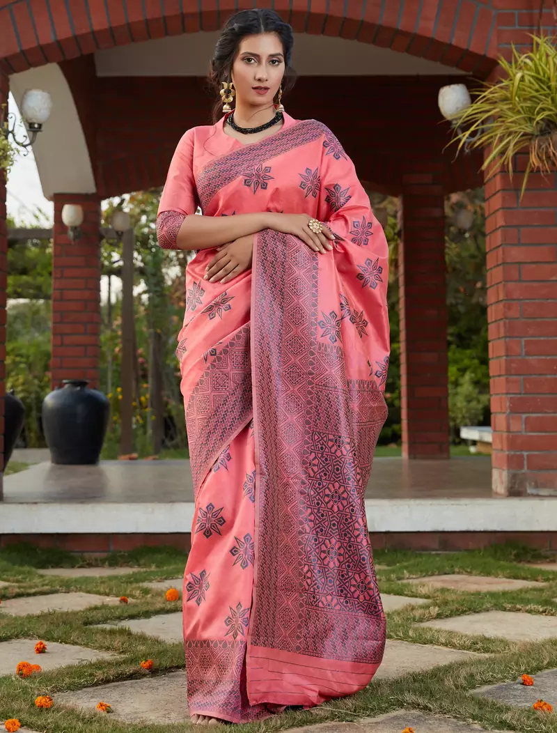 Dark pink Banarasi Weaving Silk Traditional Royal Saree