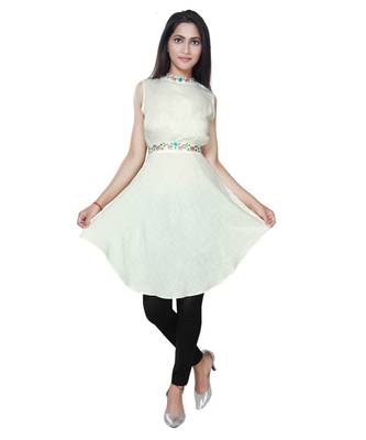 En Vogue Embroidered Viscose Dress 3