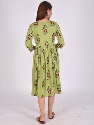Women Rayon Anarkali Dress Green Colour 3/4 sleeves 2