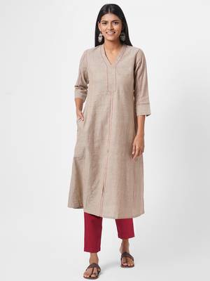 Khaadi kurta with embroidery in back 1