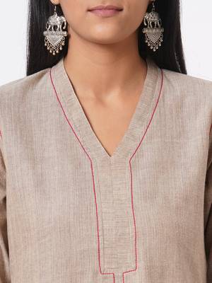 Khaadi kurta with embroidery in back 6