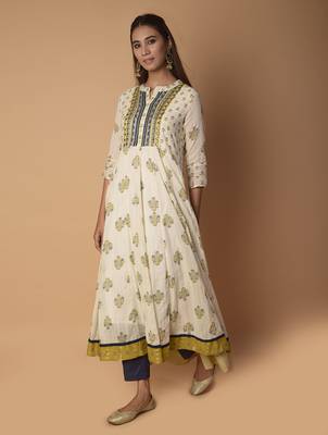 Off-white printed cotton kurtas-and-kurtis 3