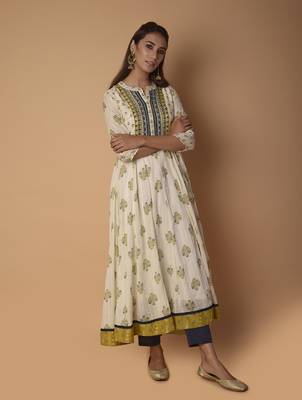 Off-white printed cotton kurtas-and-kurtis 4