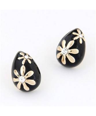 Black Waterdrop Stud Earrings 1