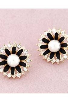 Black Enamel Pearl Flower