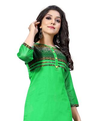 Green chanderi 3/4th sleeves solid women kurta 3
