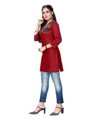 Maroon chanderi 3/4th sleeves solid women kurta 2