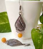 Maroon agate earrings