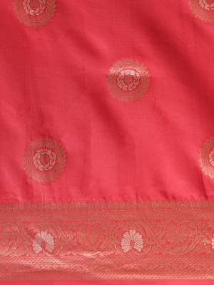 Magenta woven jacquard saree with blouse 4
