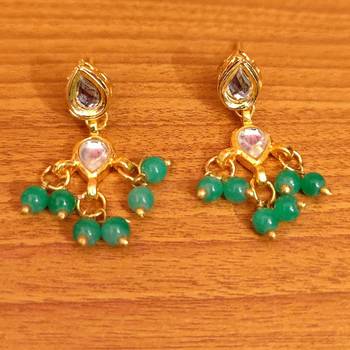 Green studs 1