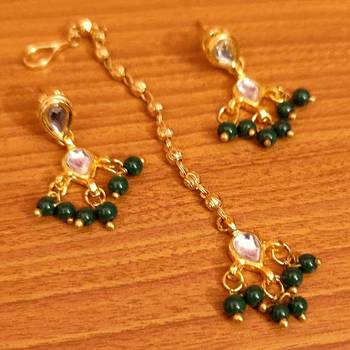 Green studs 1