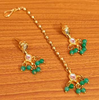 Green studs 1