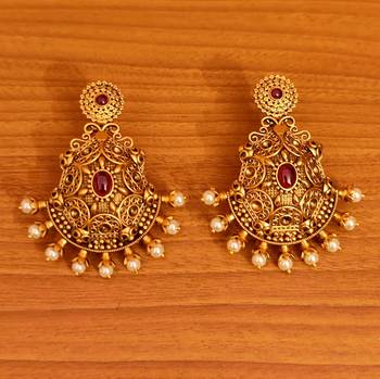 Red danglers-drops 1