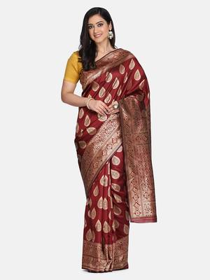 Maroon Jacquard Cotton Printed Saree With Blouse 1