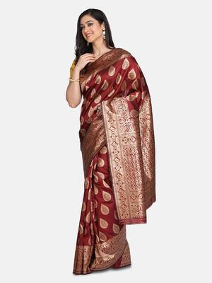 Maroon Jacquard Cotton Printed Saree With Blouse 3