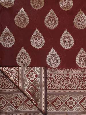 Maroon Jacquard Cotton Printed Saree With Blouse 5