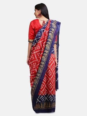 Red printed art silk saree with blouse 5