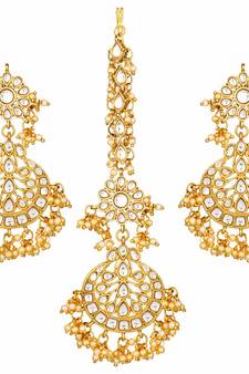 Gold Plated Traditional Handcrafted Earrings With Maang Tikka Encased with Faux Kundan & Pearl for Women/Girls (TE2872W)