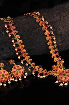 Gold plated Stone Studded Necklace Set