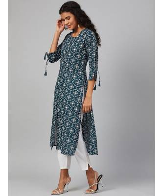 Blue and white Printed Kurta  with Flacket on front 3