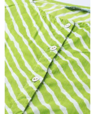Green Leheriya Printed Button Down Straight Kurta 2
