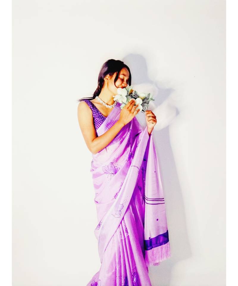 VASTRANAND Lavender Floral Printed Pure Silk Saree