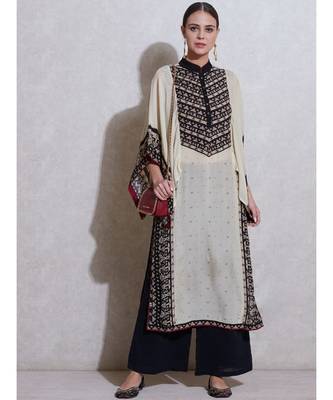 Band Collar Extended Sleeves Floral Kurta With Inner 1