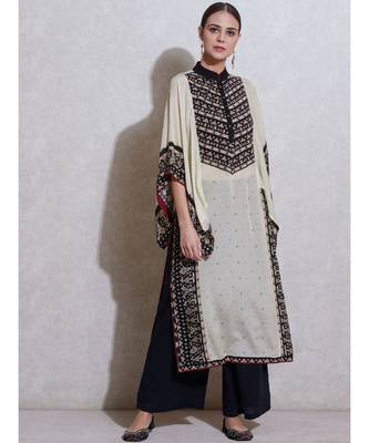 Band Collar Extended Sleeves Floral Kurta With Inner 2