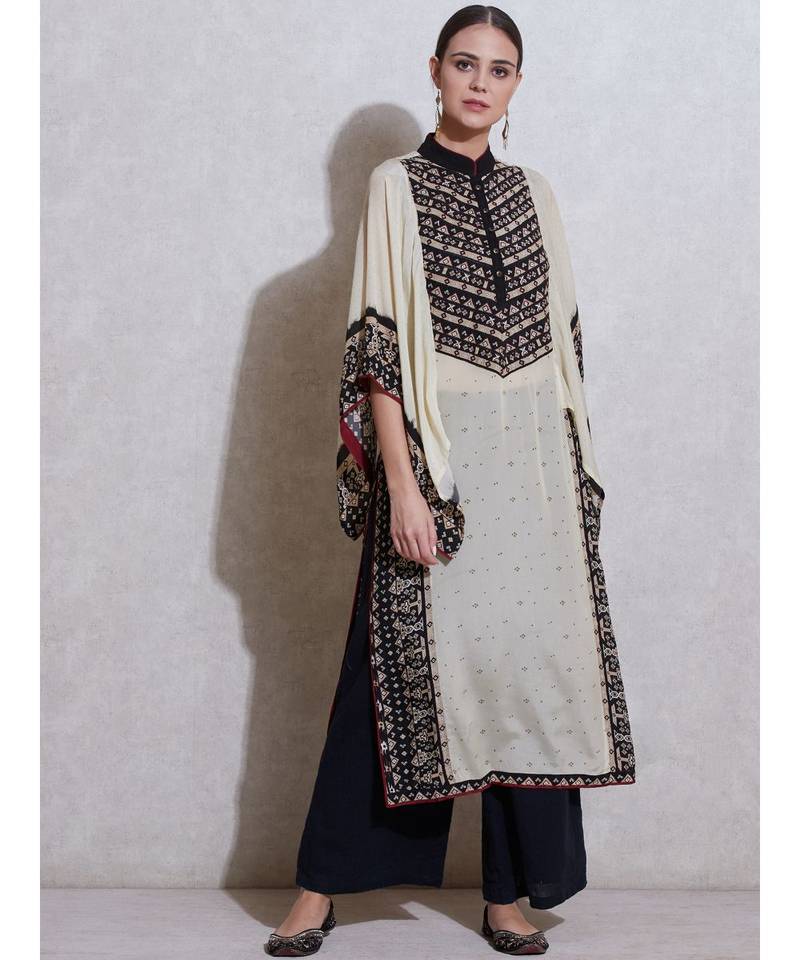 Band Collar Extended Sleeves Floral Kurta With Inner