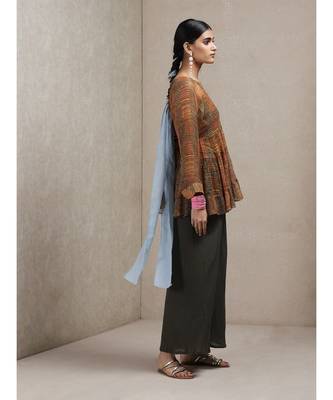 Round Neck 3/4 Sleeve Geometrci Print Kurti 2