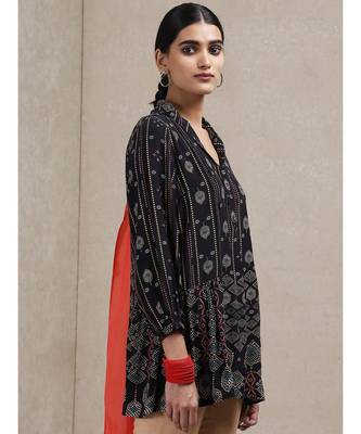 Collar Neck 3/4 Sleeves Printed Kurti 3