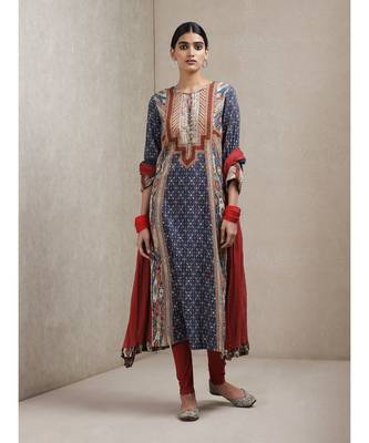 Round Neck 3/4 Sleeve Long Printed Kurta With Legging And Dupatta 1
