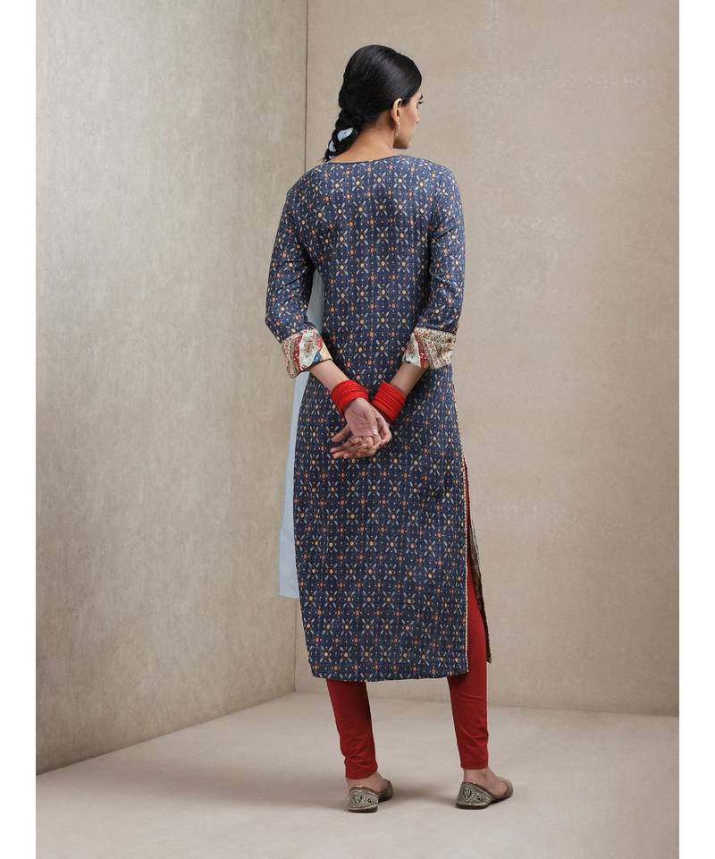 Round Neck 3/4 Sleeve Long Printed Kurta With Legging And Dupatta