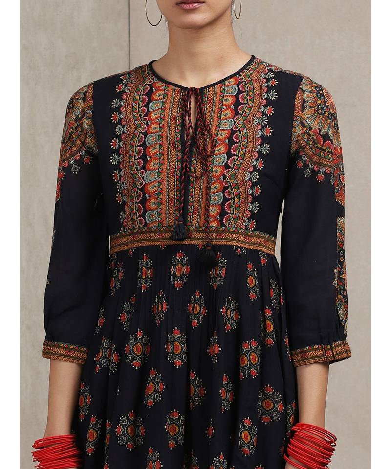 Round Neck 3/4 Sleeve Embroidered Kurti