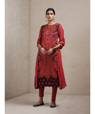 Round Neck Full Sleeves Printed Kurta With Legging And Dupatta 1